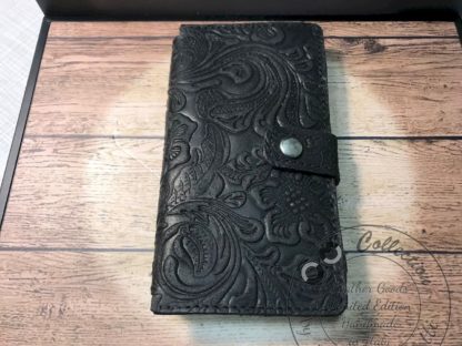 Cover per iPhone X/XS di OM Collection by Andrea Masotti in cuoio e pelle fatta a mano